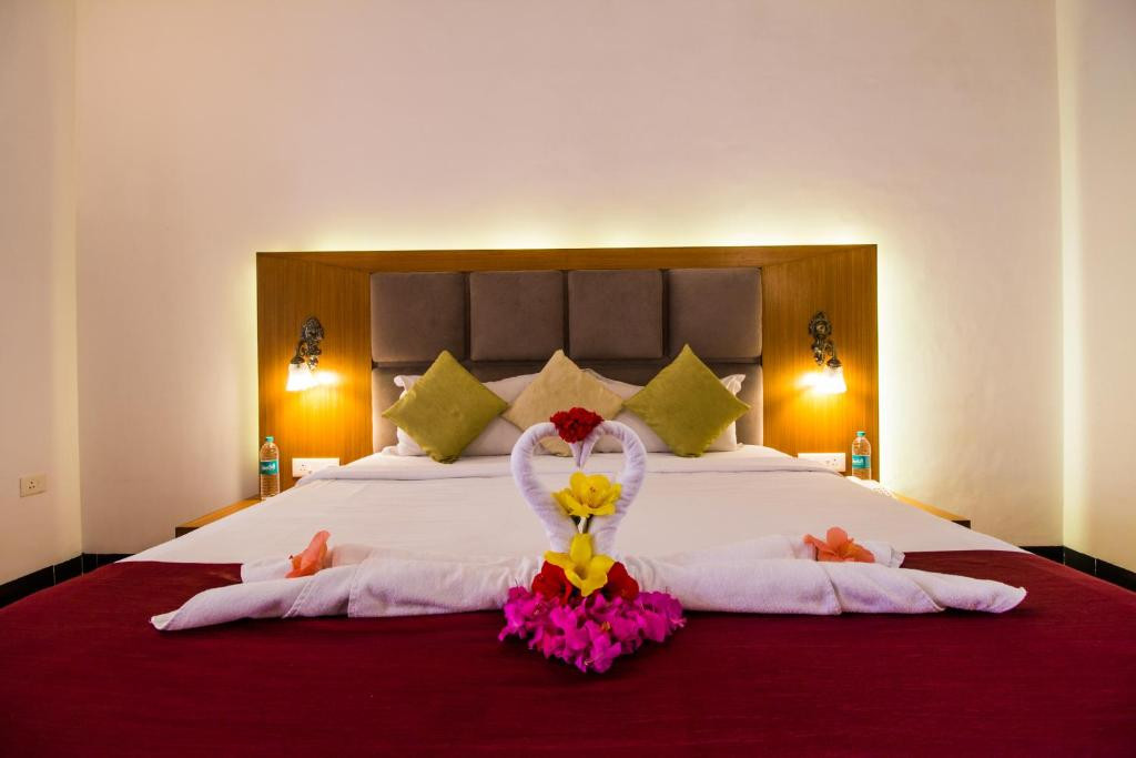 Shikara Beach Resort (Ex. Luisa By The Sea) 3*