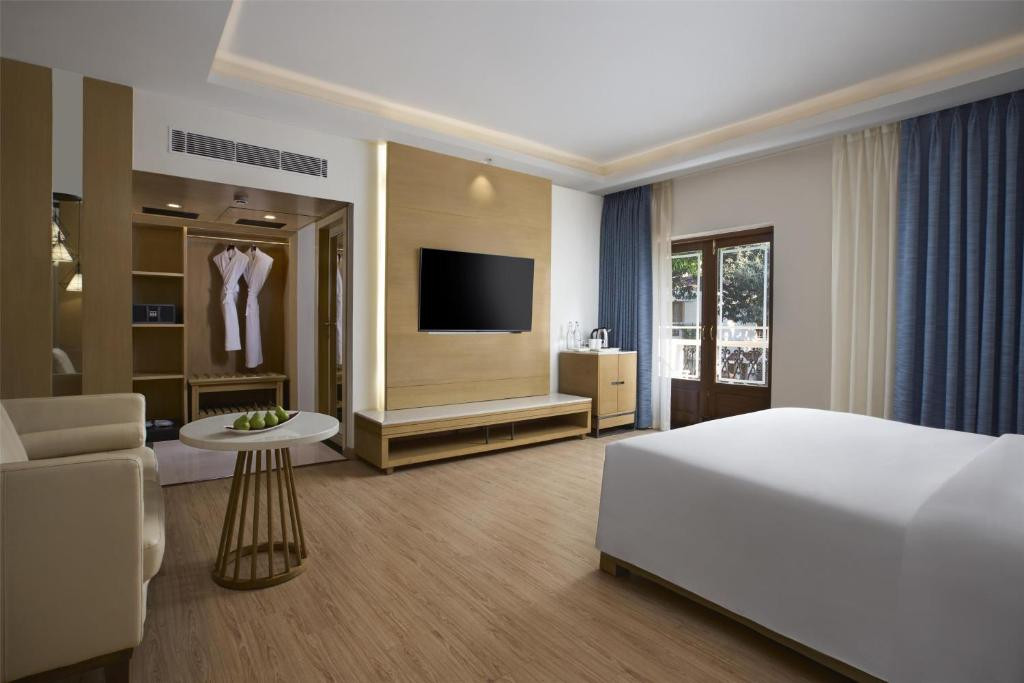 Radisson Goa Candolim (Ex. Victor Exotica) 4*