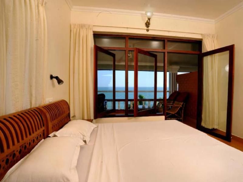 Vijaya Varma Beach Resort 2*