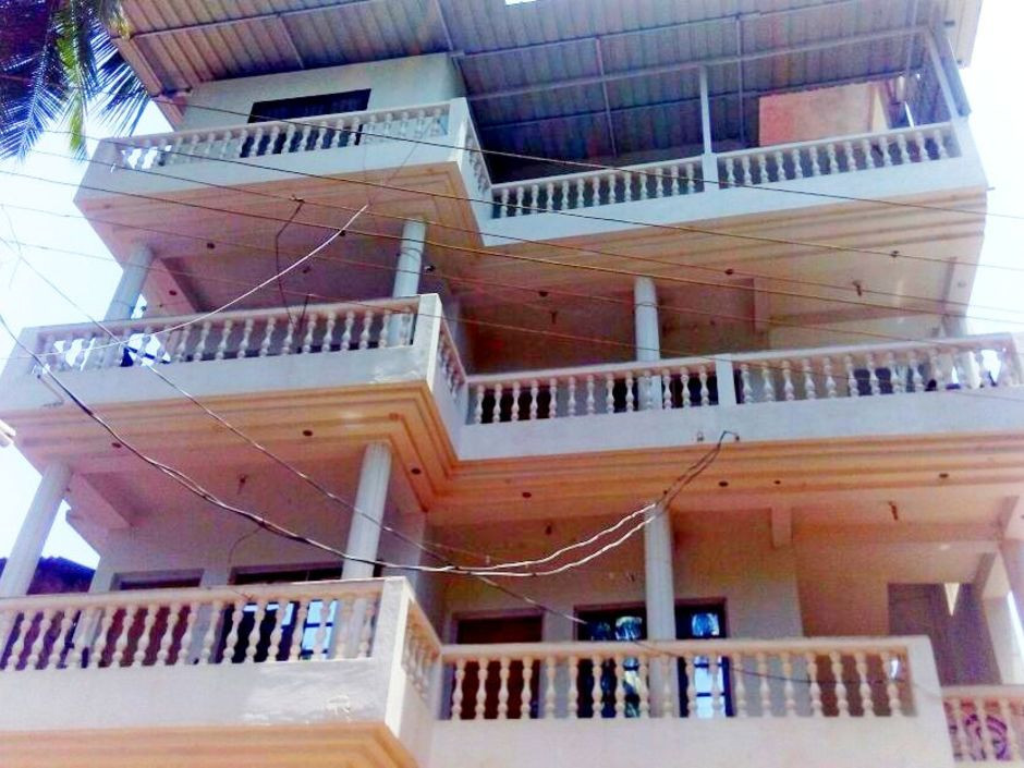 White House Beach Apartment 1*