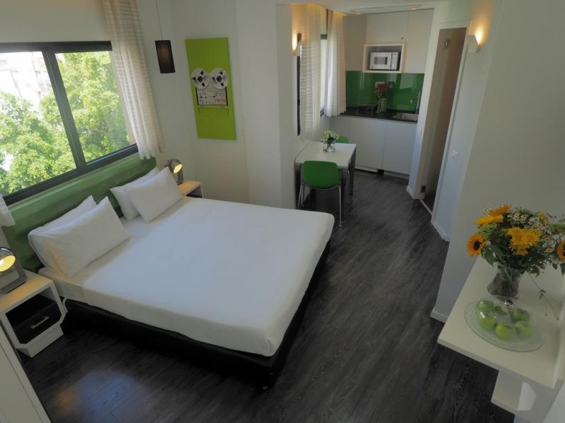 130 Rock Apartments 3*