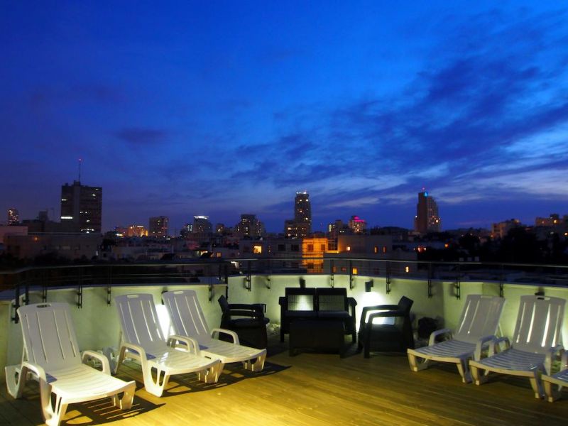 130 Rock Apartments 3*