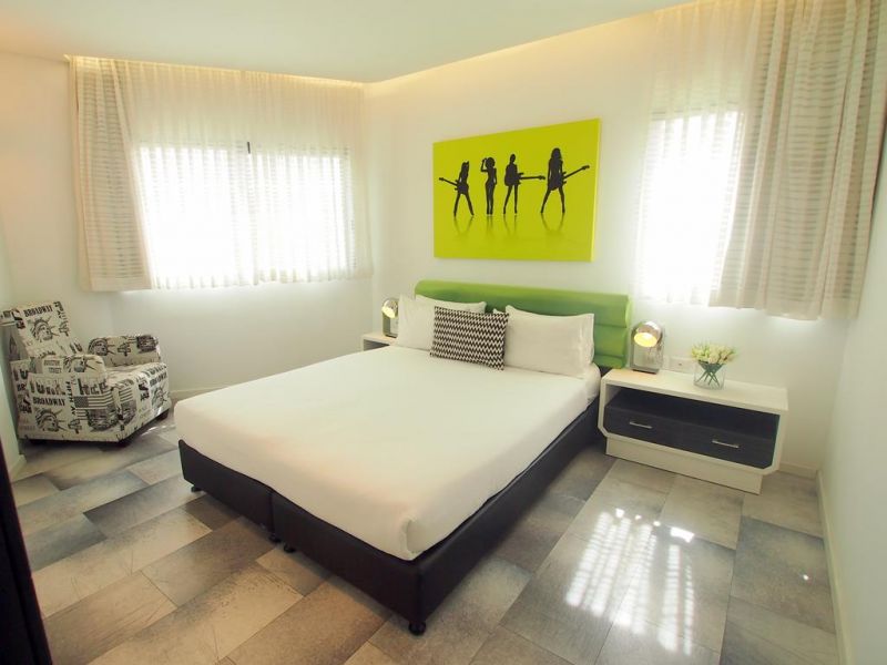 130 Rock Apartments 3*