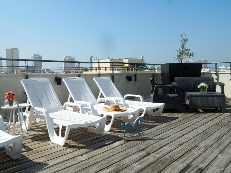 130 Rock Apartments 3*