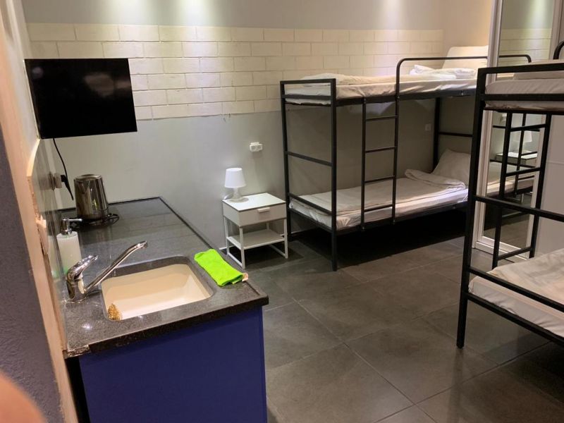 Crown Sea Hostel 3*