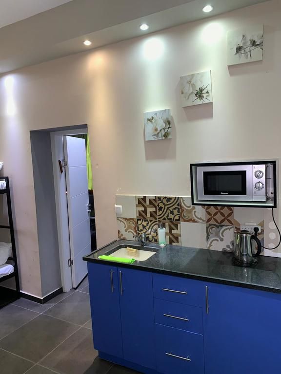 Crown Sea Hostel 3*