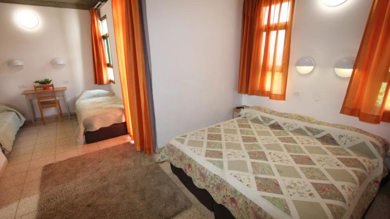 Neve Shalom Hotel 3*