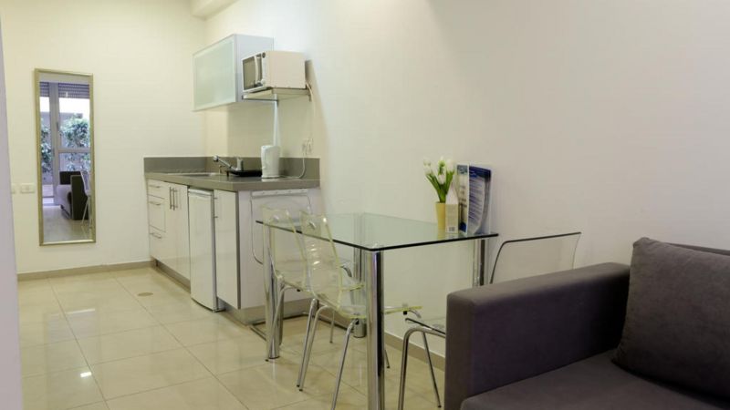 Sea Land Apartments
