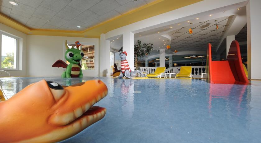 Aktiv & Spa Resort Alpenpark 4*