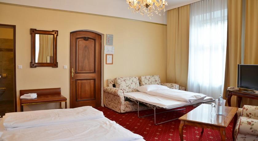 Altwienerhof 3*