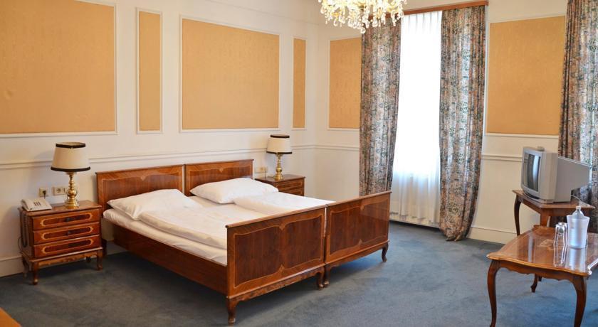 Altwienerhof 3*