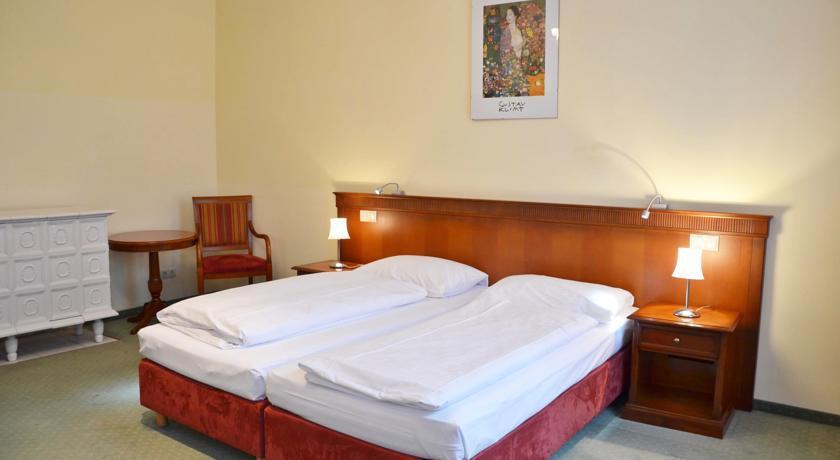 Altwienerhof 3*