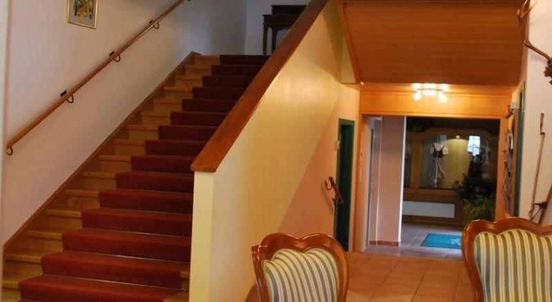 Apparthotel Montana 4*