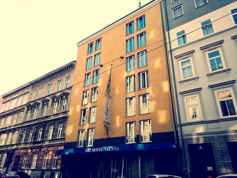 Art Hotel 3*