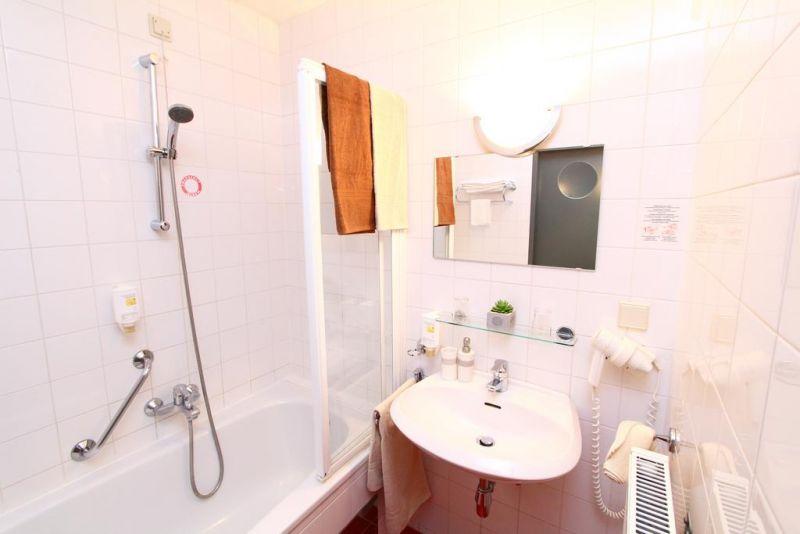 Art Hotel 3*