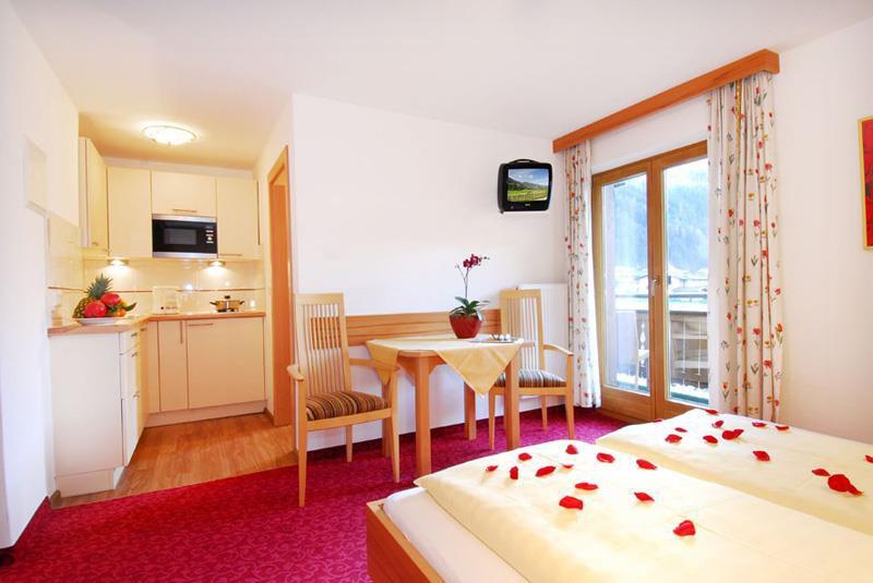 Austria 3*