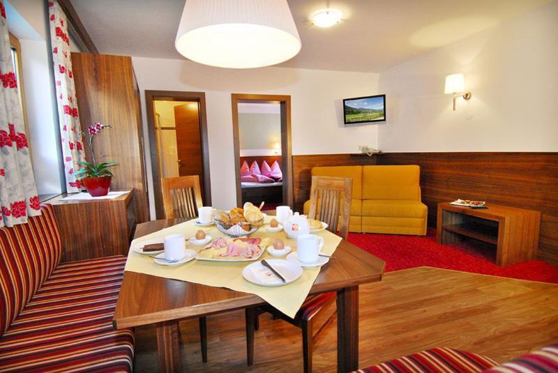 Austria 3*