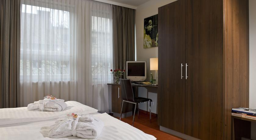 Belmondo 4*