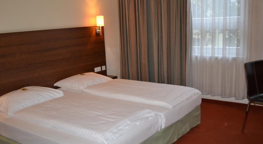 Belmondo 4*