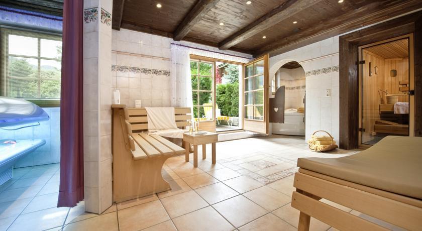 Bruggerhof Pension 3*