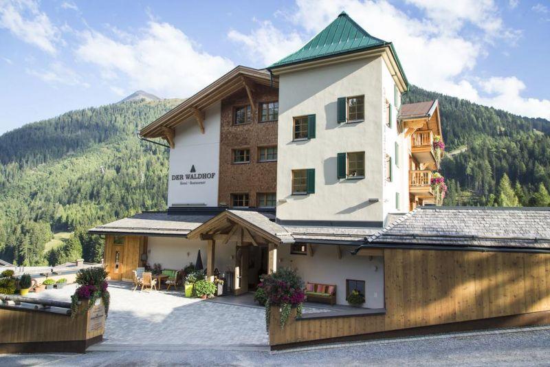 Der Waldhof Hotel St.anton 4*