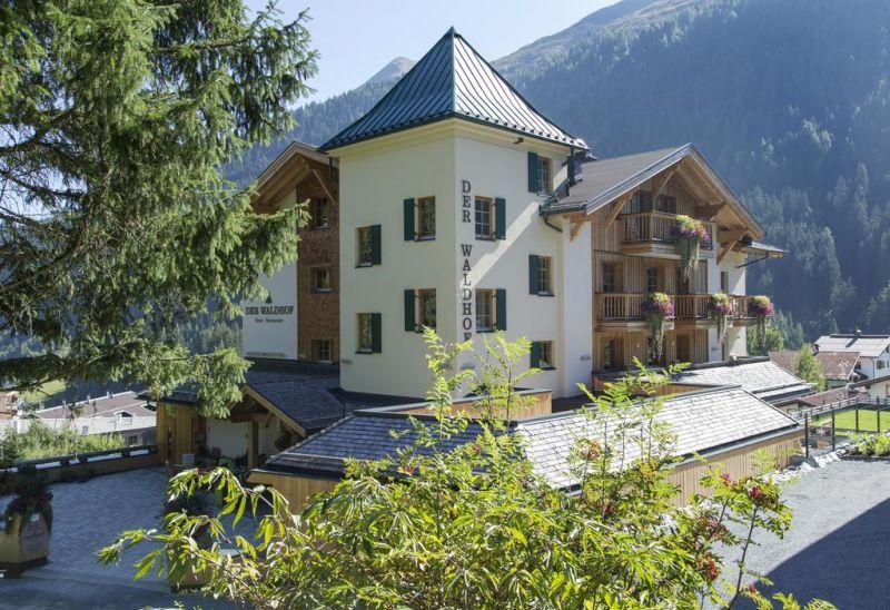 Der Waldhof Hotel St.anton 4*