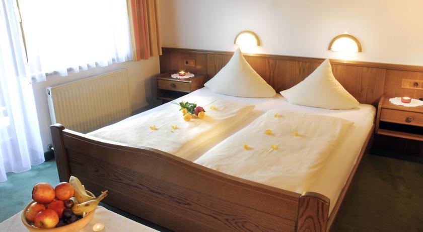 Eckartauerhof Hotel Pension