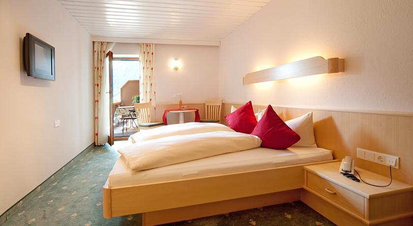 Eckartauerhof Hotel Pension