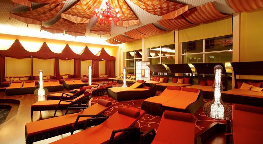 Eurothermenresort & Hotel Royal 4*