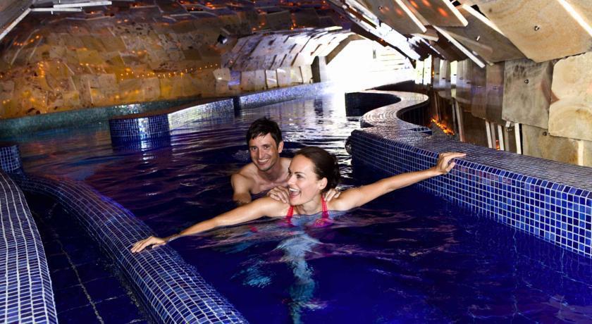 Eurothermenresort & Hotel Royal 4*