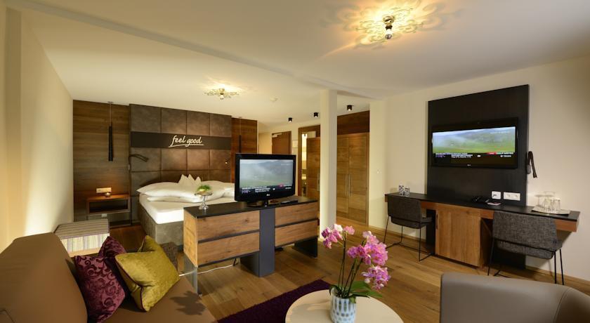 Fliana Apart 3*