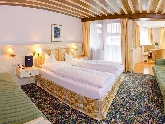 Fun & Spa Hotel Strass 4*