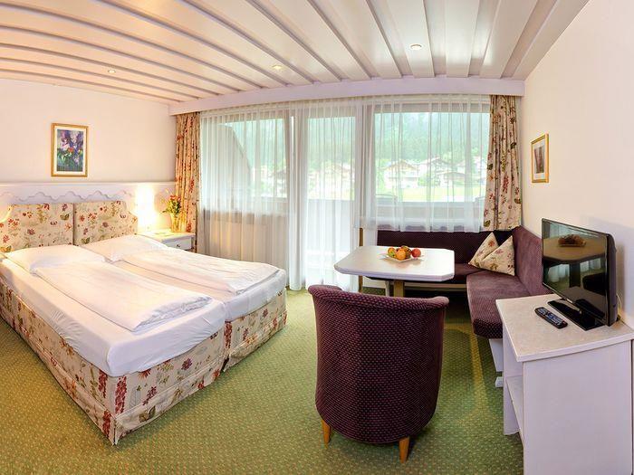 Fun & Spa Hotel Strass 4*