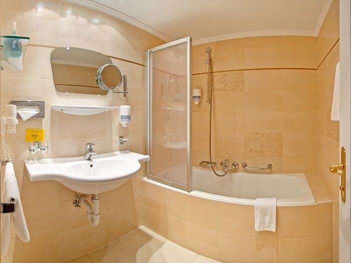 Fun & Spa Hotel Strass 4*