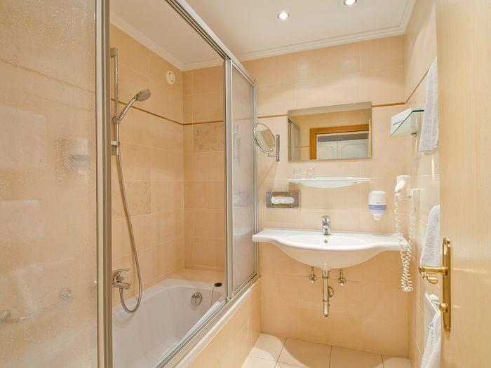 Fun & Spa Hotel Strass 4*