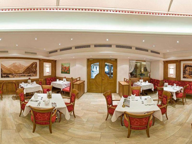 Fun & Spa Hotel Strass 4*
