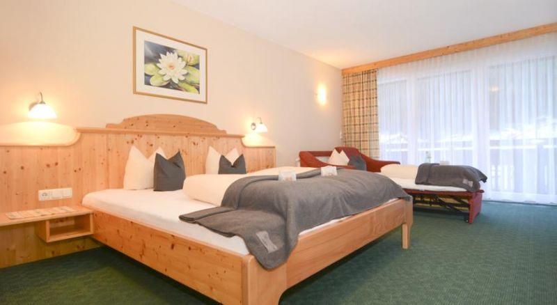 Garni Alpenhof 3*