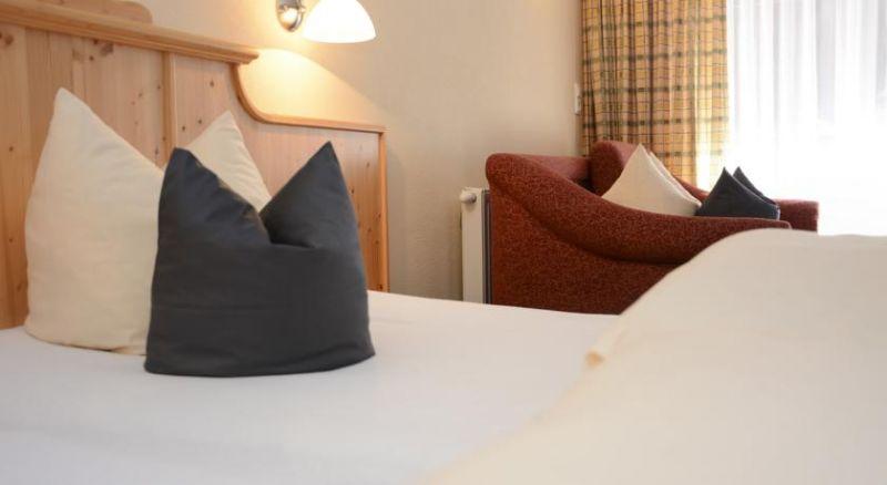 Garni Alpenhof 3*