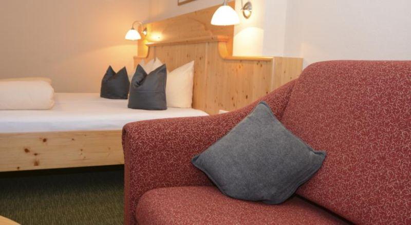 Garni Alpenhof 3*