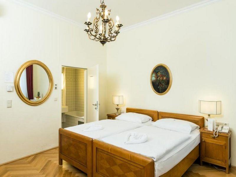 Graben 4*