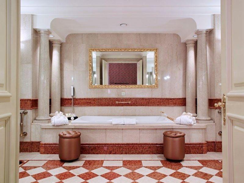 Grand Hotel Wien 5*