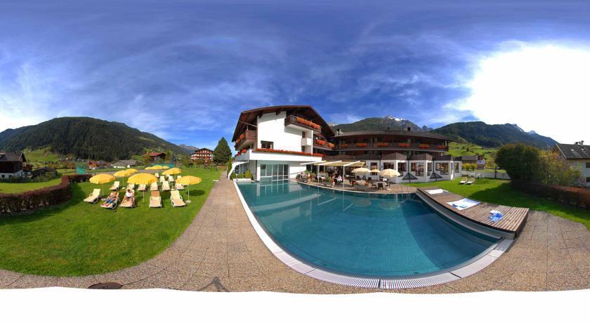 Happy Stubai 4*