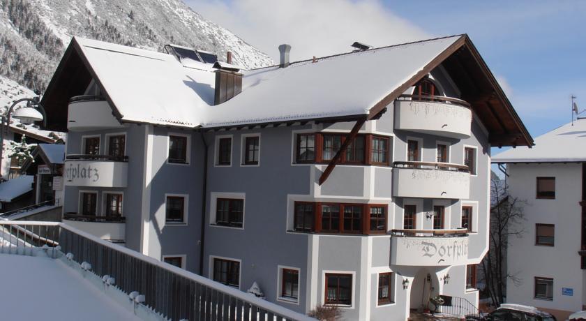 Haus Dorfplatz Galtuer 3*