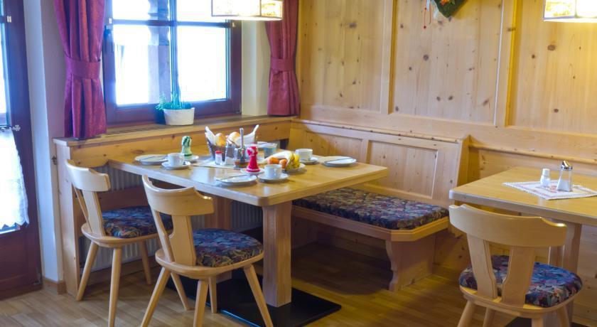 Haus Dorfplatz Galtuer 3*