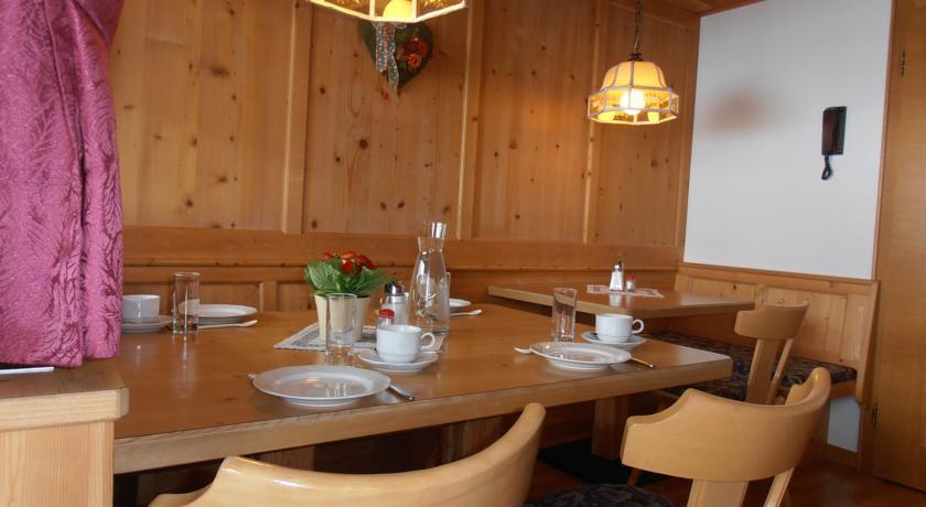 Haus Dorfplatz Galtuer 3*