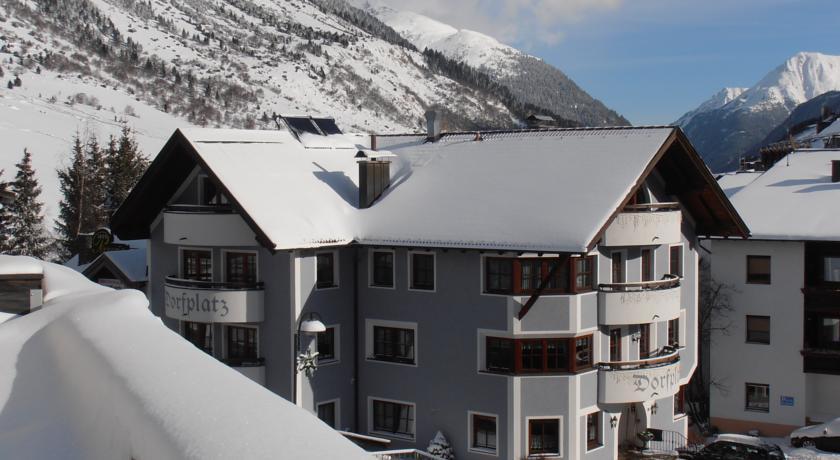 Haus Dorfplatz Galtuer 3*