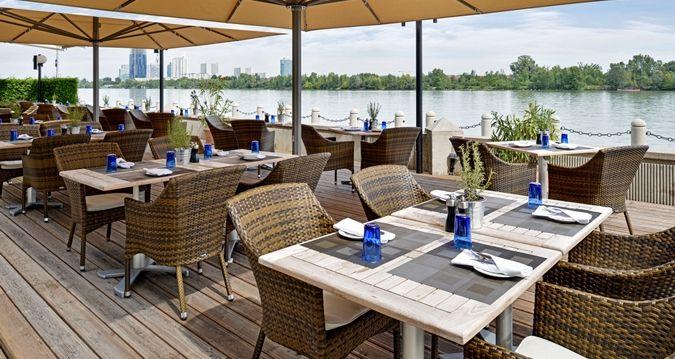 Hilton Vienna Danube Waterfront Hotel 4*