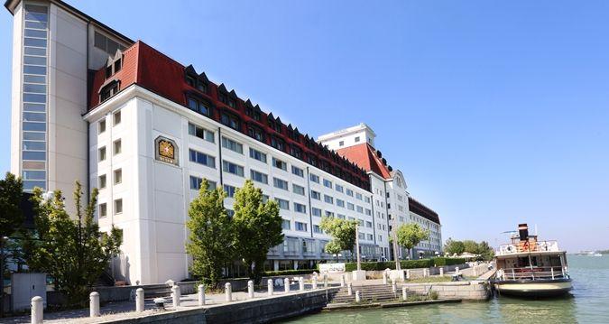 Hilton Vienna Danube Waterfront Hotel 4*