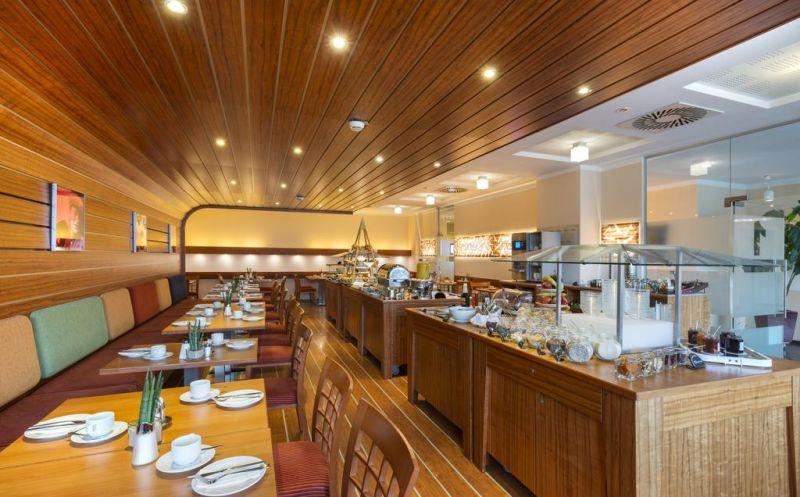 City Hotel Villach 4*