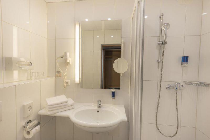 City Hotel Villach 4*